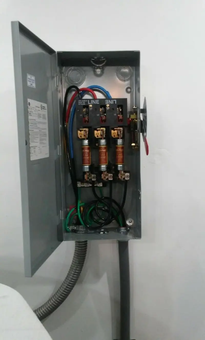 Three-phase disconnect switch installed for Electrical Wiring & Rewiring in St. Charles